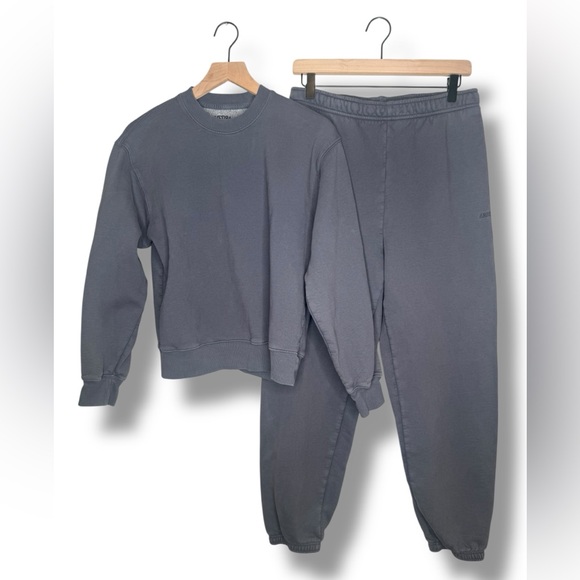 Aritzia Women's Sweatfleece Cozyfleece Gray Sweatshirt Jogger Set Sz Medium - Picture 2 of 14